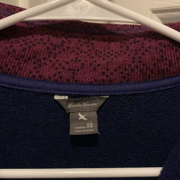 Eddie Bauer pullover - Picture 2 of 2